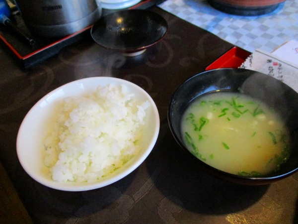 7.大分の新米とお味噌汁.jpg